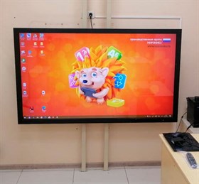 Интерактивная панель Мироника "Уникум Класс"